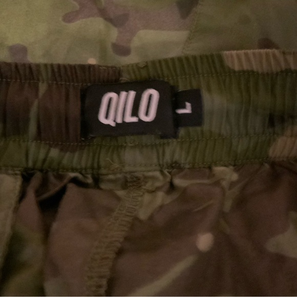 SPECIAL EDITION - Qilo x Irregulars Tactical Shorts - Camo - L - Picture 3 of 4